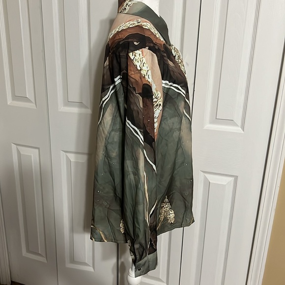 Button down blouse - Picture 2 of 6